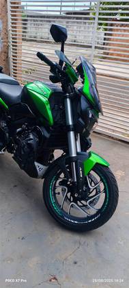 BAJAJ DOMINAR 400 